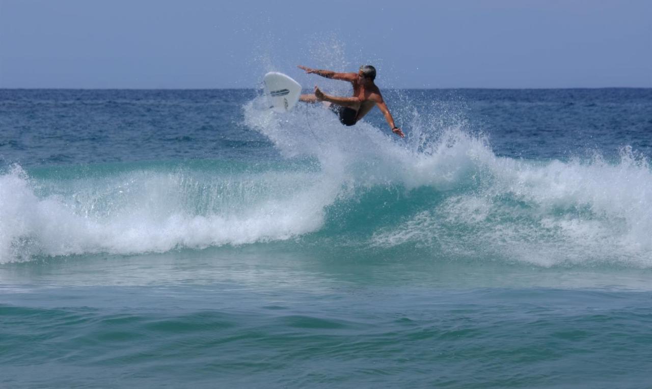 Llanes Surfcamp & Hostel Eksteriør bilde